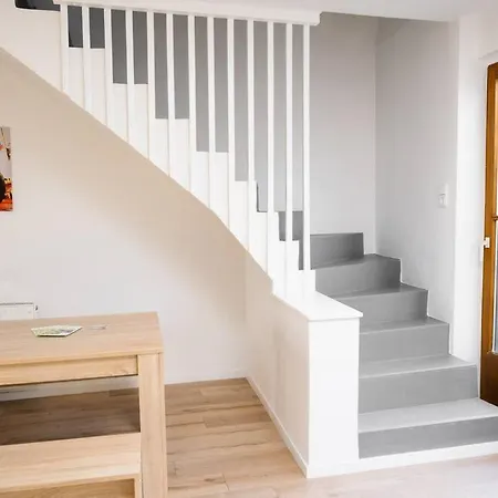 130 M² In Mit 3 Schlafzimmer דירה