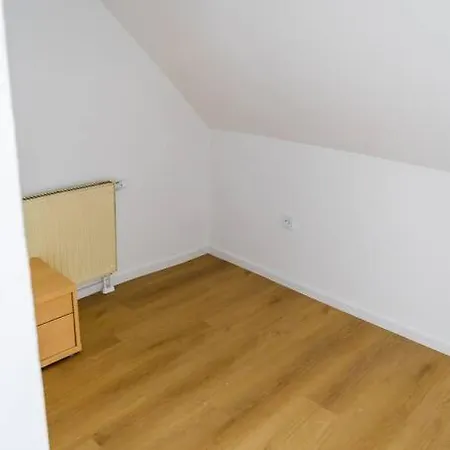 130 M² In Mit 3 Schlafzimmer Wollstein