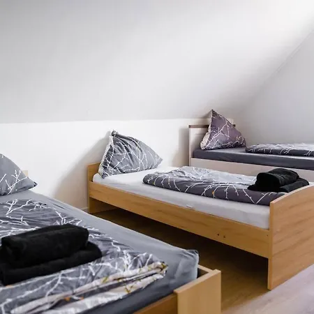 130 M² In Mit 3 Schlafzimmer